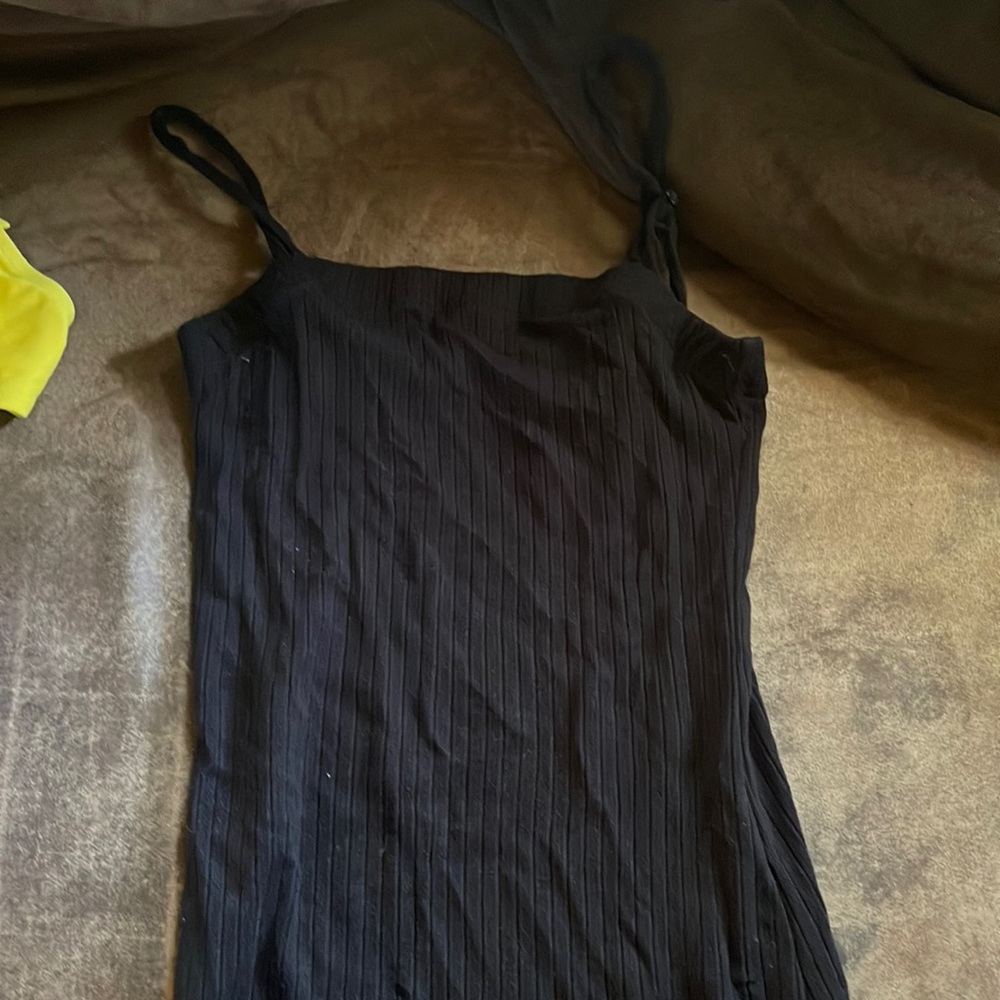 Black bodycon dress